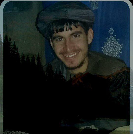 WfadrJ's tweet photo. هر چاته
ته هر چاته ورته وې
خو تاته هیڅوک ورته نه وو
چی ځای دې ونیسي
ته ځانګړې وې زما زړه

‌‌‌‌‌‌‌‌‌‌‌‌‌‌‌‌‌‌ https://t.co/NruEBY70Zw