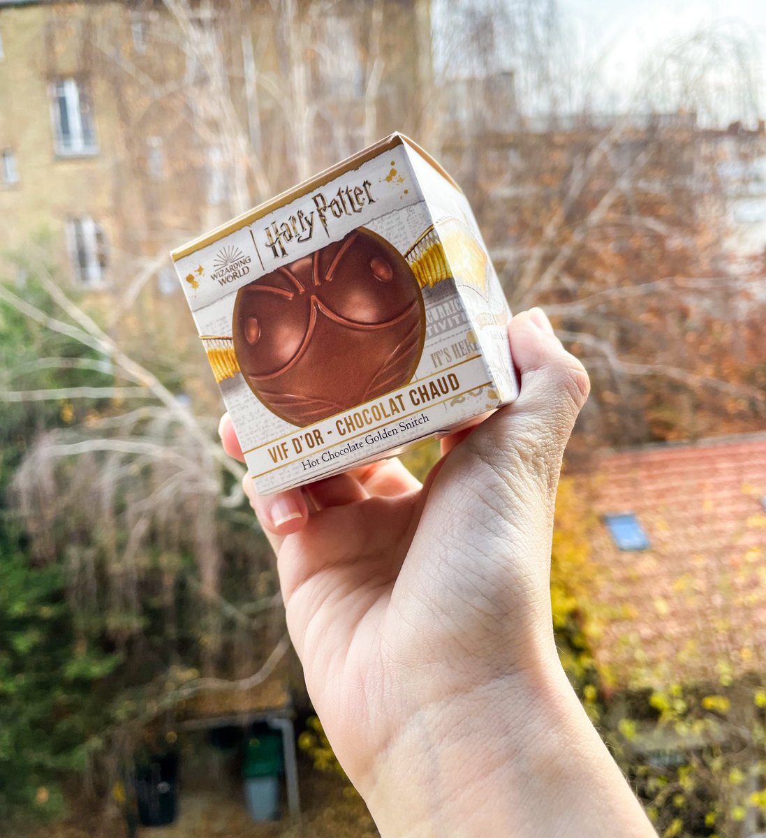 Nous sommes le 9 Décembre et voici le quatrième concours ⚡️

À gagner un vif d'or Chocolat Chaud Harry Potter ! Composé de chocolat au lait avec des mini-guimauves ! 

Pour participer:
- RT ce tweet
- Le follow n'est pas obligatoire 

TAS: 48h