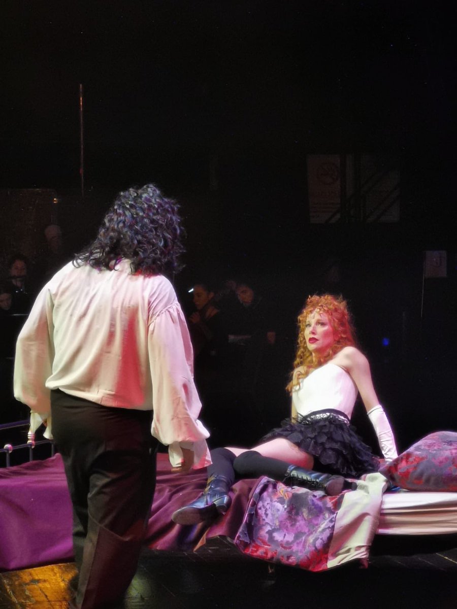 İki kişi oynar, ikisi de yanar… #jekyllvehyde #haykocepkin #elcinsangu ⁦<a href="/Jekyllvehydetr/">JEKYLL & HYDE</a>⁩ ⁦<a href="/HAYKOCPQN/">HAYKO CEPKİN 🖕</a>⁩ ⁦<a href="/elcnsng/">Elçin Sangu</a>⁩