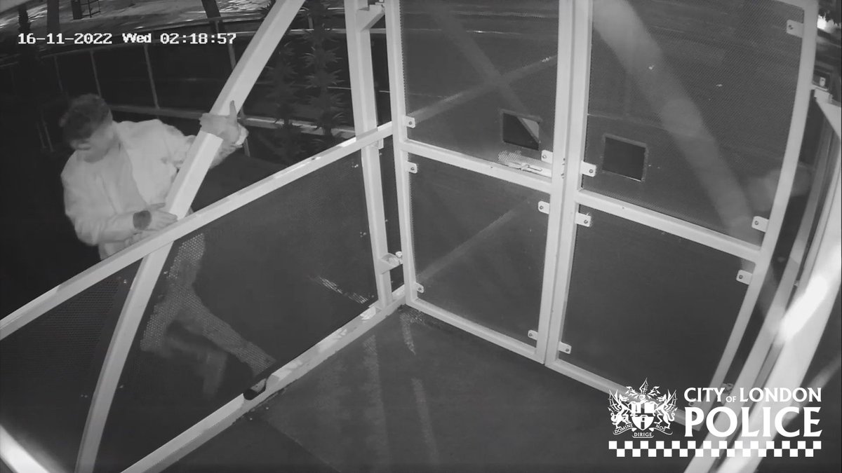 ❗️APPEAL❗️

Have you seen or do you know this man?

Officers are concerned for the welfare of a man last seen on 16 November at around 2.30am near Crown Pier, Victoria Embankment.

Anyone with information should call City of London Police on 020 7601 2999, quoting 22000671843.