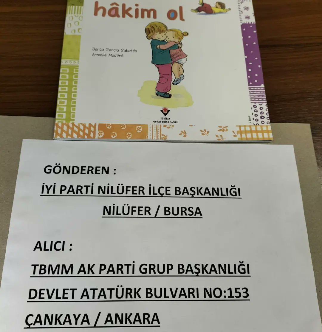 Milletvekili seçilmenin ön şartı olan Türkiye Cumhuriyeti vatandaşı olmanın yanına,  mutlaka öfke kontrolü eğitiminin alınması şartı eklenmeli. 
Milletimizin hakkını savunacak olan vekillerimizin kendini özgürce ifade etmelerinin önünü zorbalıkla kapatılmasını kabul etmiyoruz.