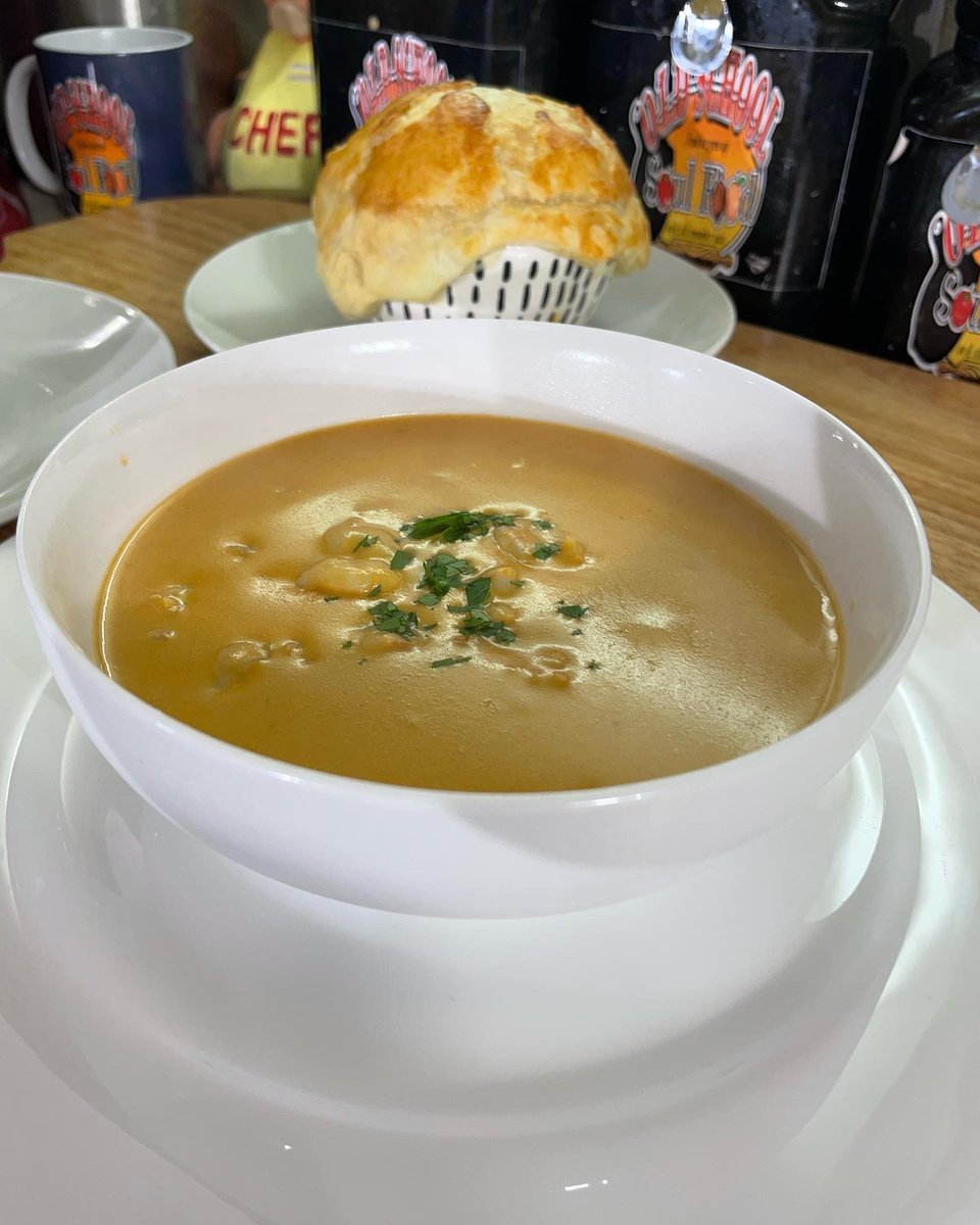 WACJEFF's tweet photo. A very decadent creamy and delicious soup for the holidays
OLD SCHOOL SHRIMP BISQUE
#oldschoolsoulfood
#shrimpbisque
#vlogmasday9 https://t.co/JpoRvfVaHb