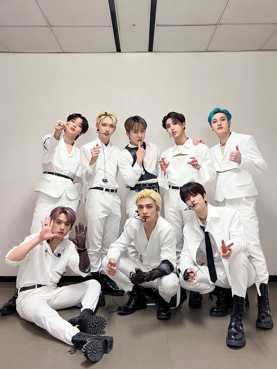 skz_streams tweet picture