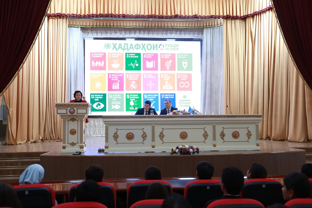 UNinTajikistan's tweet photo. @sezin_sinanoglu met with students of Tajik National University jointly with Mr. Khushvakht Khushvakhtzoda, TNU Rector. 30th anniversary of #Tajikistan accession to the UN, #TJKGov-UN cooperation, #WaterforLife, #SDGs, #IVD2022 were discussed with students.
#UNinTajikistan https://t.co/xwRFSLgMty