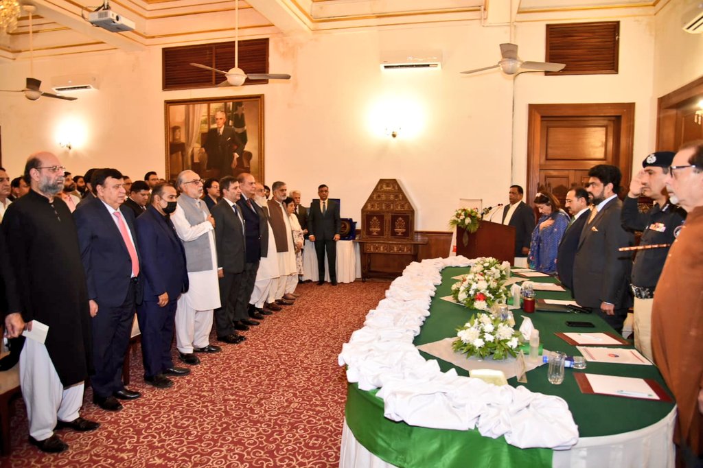 NA220MQMPK's tweet photo. کرپشن کا ناسور سماجی و معاشی زندگی کو تباہی کی جانب گامزن کردیتا ہے جس کے پاس اختیار ہو اسے اس کا صحیح استعمال کرنا چاہیے، گورنر سندھ

کرپشن کی روک تھام کے عالمی دن کے موقع پر گورنر ہاﺅس میں تقریب کا انعقاد

@KamranTessoriPk @DrSyedSaifurReh @faisalsubzwari
#AntiCorruptionDay https://t.co/CB9U71PuMQ