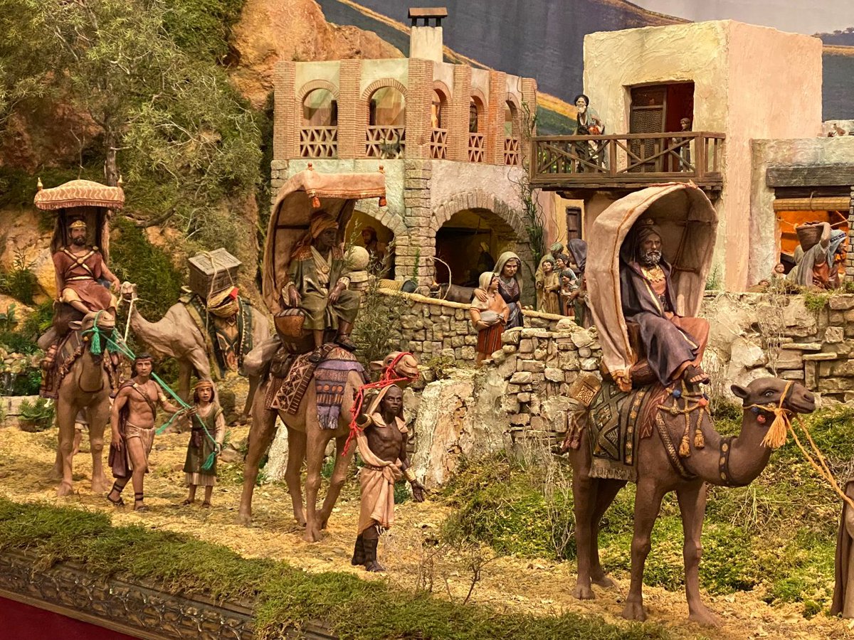 👑Saps que pots visitar el betlem artístic instal·lat al Saló de Cristall?
L'Associació de Betlemistes de #València ha fet un treball minuciós on podràs descobrir detalls com és l'homenatge al centenari de la Coronació de la Mare de Déu dels Desemparats
⌚️Hui, fins a les 19.30 h.