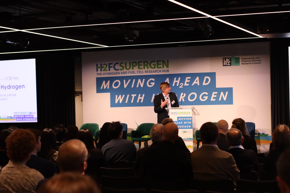 After the coffee break, we began session 2! This session will focus on the rising stars of hydrogen! #h2ahead