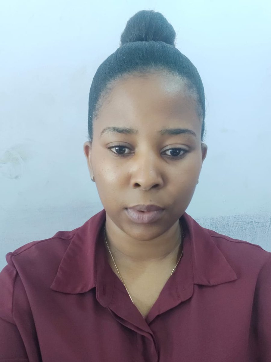 ZenaMkumbwa's tweet photo. #IndependenceDay
The Face                 The Flag https://t.co/A2QLuVpwQg
