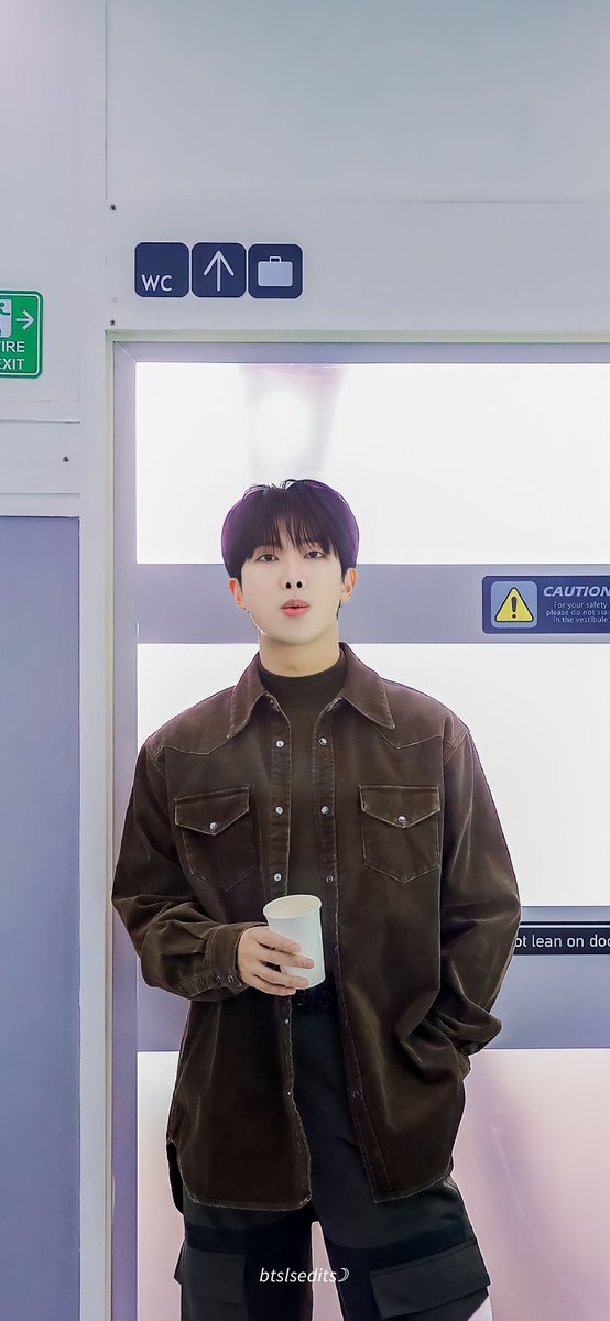 방탄⁷lockscreen🪭 tweet media