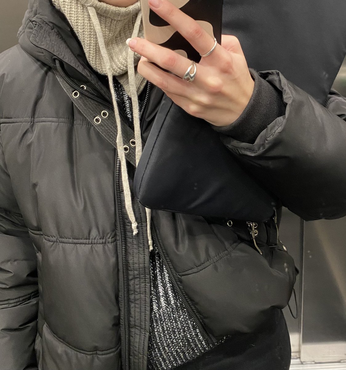 hyeoggeut's tweet image. lately