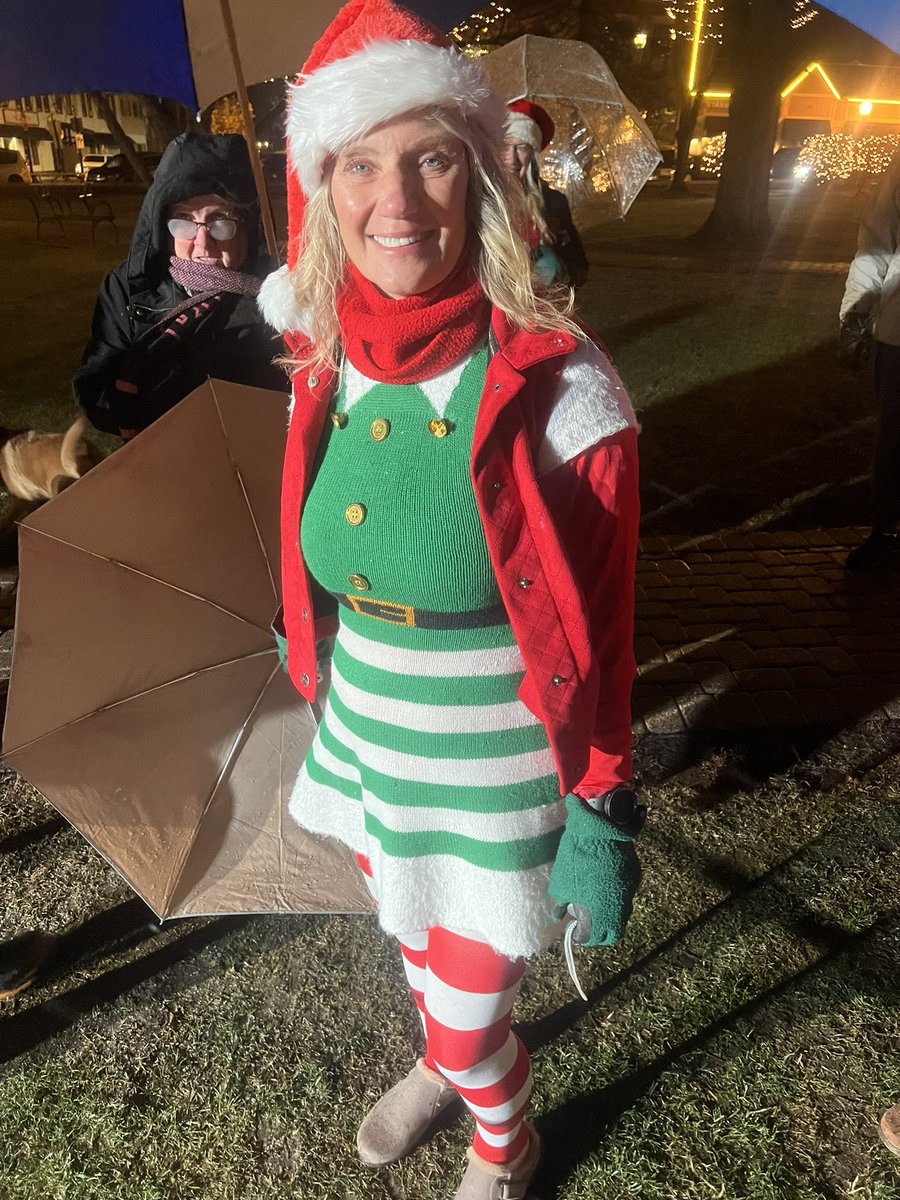 We are out on the <a href="/realwoodstockil/">Real Woodstock</a> square as <a href="/nbcchicago/">NBC Chicago</a> is doing a segment about the merriest towns in America! We are going to do our best, and our Christmas best, to get on TV for some Friday fun! - <a href="/radiojoecicero/">Joe Cicero</a> <a href="/TinaBree2/">Tina Bree</a> <a href="/KyeMartinNBC/">Kye Martin</a> <a href="/TODAYshow/">TODAY</a>