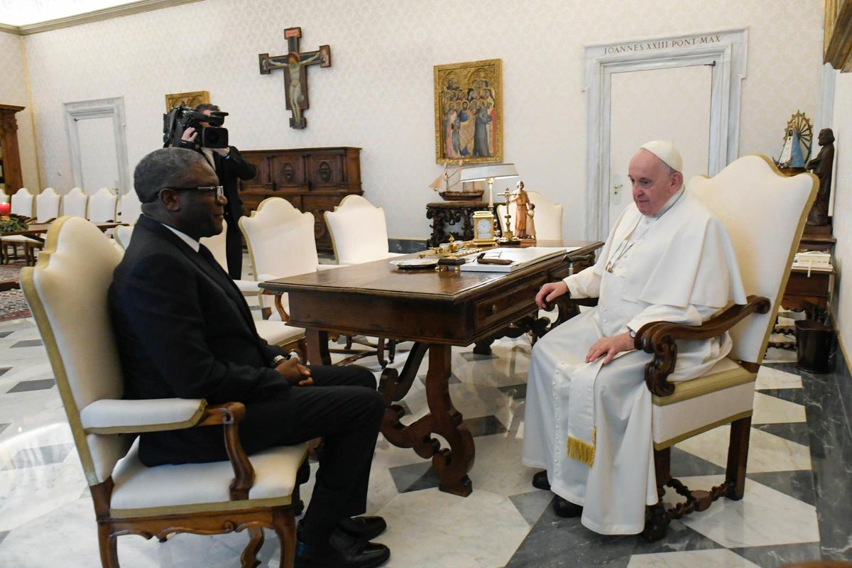 Aujourd'hui, j'ai eu l'honneur de rencontrer Sa Sainteté le Pape François @Pontifex au Vatican. Nous avons discuté de la crise humanitaire en #RDC et de l'impératif de la justice, la consolidation de la démocratie et l'instauration de la paix.