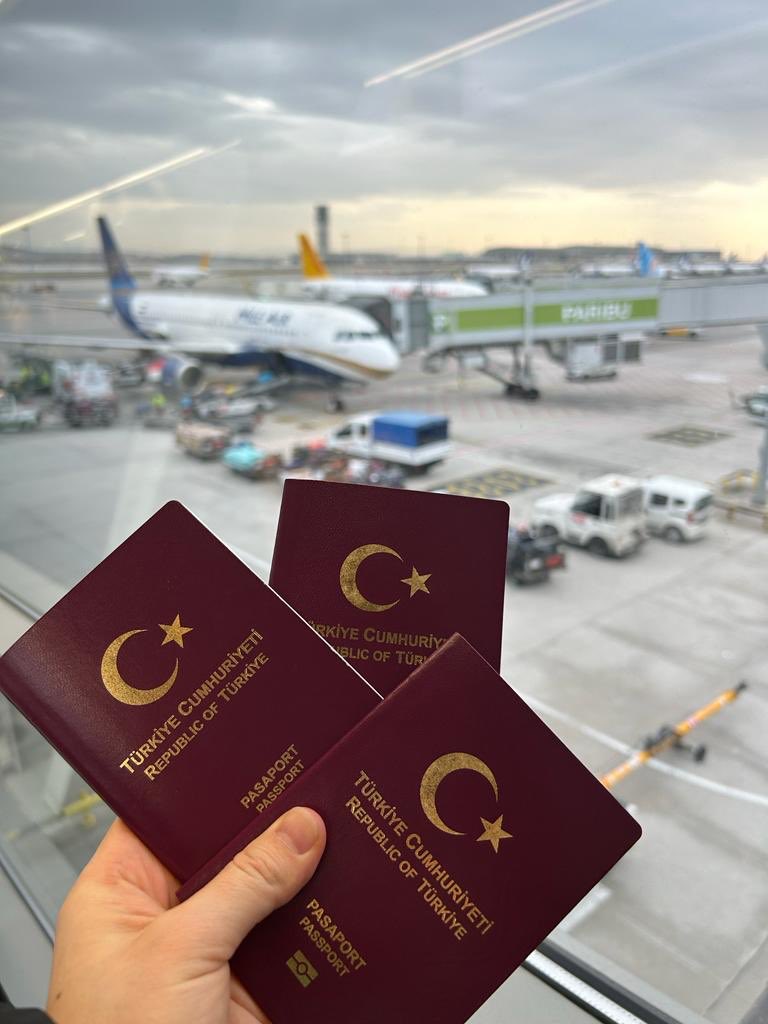 30 Kasım’da başvurduğumuz pasaportumuz sayenizde 3 gün içinde geldi ve uçuşumuza yetişti  <a href="/TCNufusDestek/">NVİDestek</a> <a href="/sefikaygol/">Şefik AYGÖL</a>  ilginiz ve hızınız için çok teşekkürler 🙏🏻