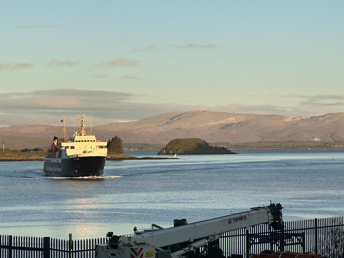 Mike Bullock (@mikebul1786) on Twitter photo Working in <a href="/NLB_UK/">Northern Lighthouse Board</a> Oban for a few days. The weather is cold but beautiful. What a view from the office window!😊 Working in <a href="/NLB_UK/">Northern Lighthouse Board</a> Oban for a few days. The weather is cold but beautiful. What a view from the office window!😊