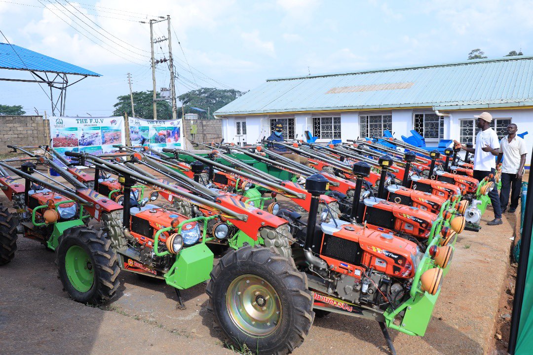 MAAIF_Uganda's tweet photo. The walking tractors availed through the Ministry of Agriculture, Animal Industry and Fisheries have Horsepower ranging from 8 to 14 HP.
#AgMechanizationUG https://t.co/ziKFzZSefp