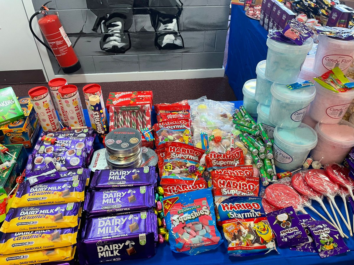 stephen82754737's tweet photo. Getting all set up for our children's Christmas party tomorrow at #Farset once again big thanks to all who donated https://t.co/aHBKpvYc3X