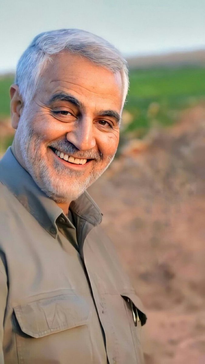 wesam0z's tweet photo. كان الحاج قاسم يبكي لمجرد ذكر اسم الزهراء 
#سيدة_التبيين https://t.co/lBzY3KymLq