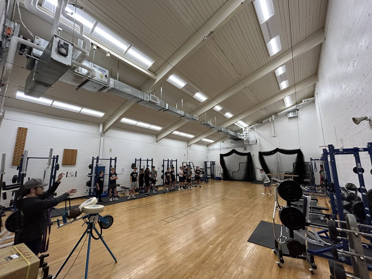 NateDavison4's tweet photo. It’s crazy to think that I was once a player attending our voluntary 5am workouts! Now I’m hosting them! Grateful for all the kids that roll out of bed and want to get better! #weare #McDowell 🔵⚪️ https://t.co/rosljczMY8