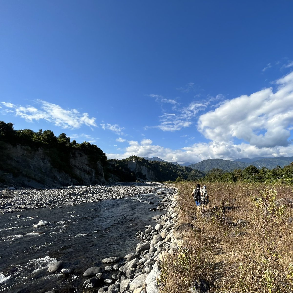 between a big rock you can punch & many small ones that can crush you with @kamdararjun & @kcmouli25 #ArunachalPradesh #FreeFlowingRivers #Rivers #India