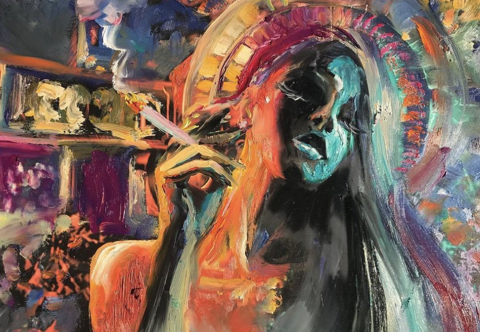 I saw this lady of the bar, she was free, relaxed and smoking a cigar. The whole world seemed to stop for a moment to admire her....
1/1 The mystery of the female world collection
0.3 eth 
link 👇