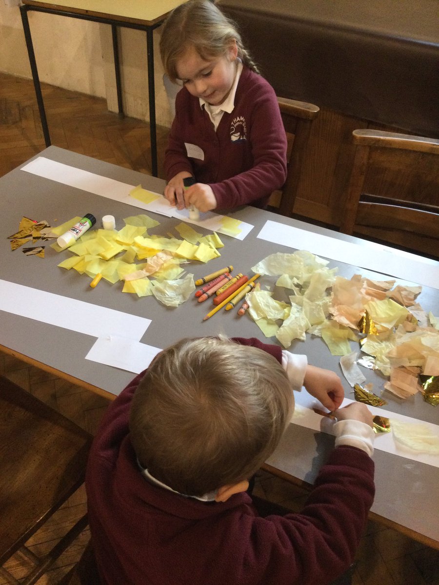ThamesideSch's tweet photo. A trip to St. John’s church to bring the Christmas story to life. Thank you so much for having us and thank you to all the parent helpers too. #YSCtps #REtps #thechristmasstory https://t.co/RBK4AGr6oi