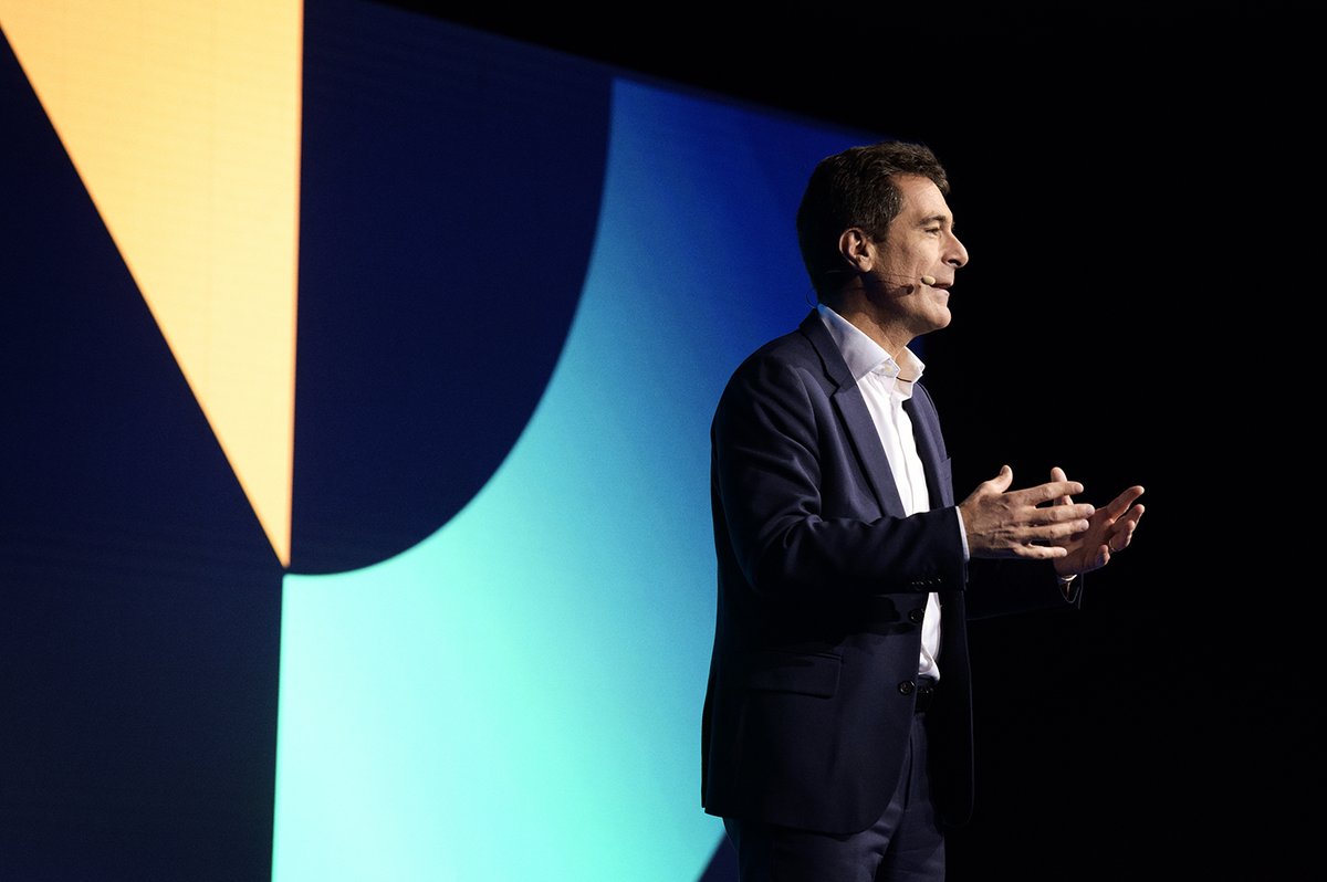 Blopz's tweet photo. Le #DellTechForum 2022 est terminé... mais vous pouvez toujours regarder la plénière en replay 📺 https://t.co/LejrXvivcb

#Iwork4Dell #Innovation #Tech https://t.co/IZnDZUdT5c