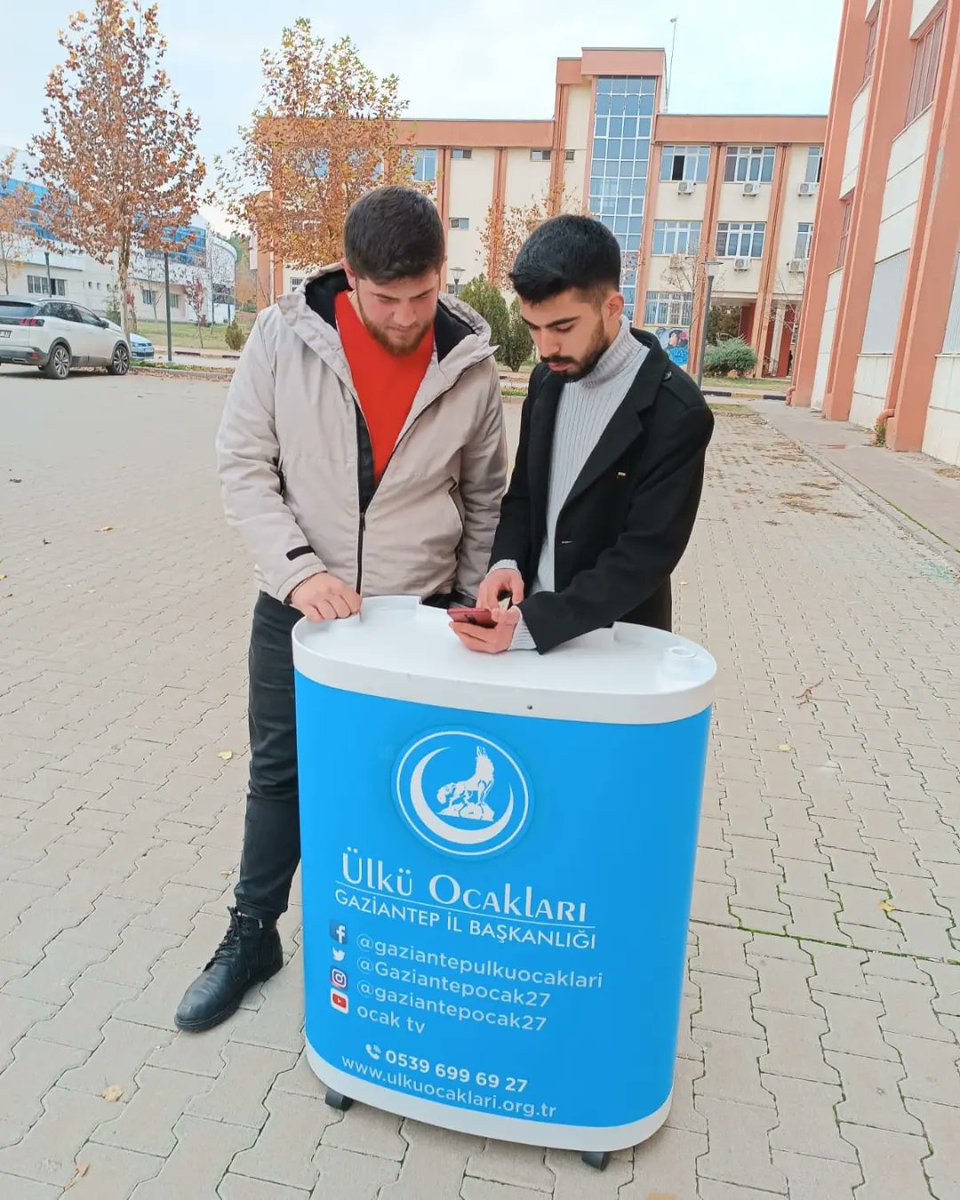 Gaziantep üniversitesi teşkilatı olarak ekran bağımlılığı standı açtık. Ülkü Ocakları Eğitim ve Kültür Vakfı Genel Merkezi'nin ekran bağımlılığı testini çözdürdük.Türk Gençliğini ekran bağımlılığı konusunda bilgilendirerek; kişiye ve topluma verdiği zararı +++