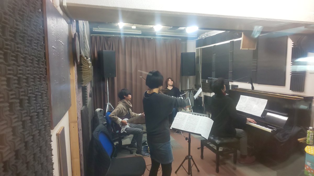 BigmadeMusic's tweet photo. 来週16日(金)開催の
【「Garjue Lab」無料オンライントーク&ライブ】
に向けたリハーサルが本日行われました!
当日、皆様とともに楽しく貴重なお時間としていきます!
ご参加お申込好評受付中!
#無料
#オンラインライブ
#GarjueLab https://t.co/vNVuTDCtwa