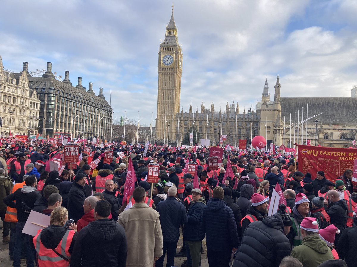 LauraSmithCrewe's tweet photo. They say the working class is dead-nah #StandByYourPost @DaveWardGS @CWUnews https://t.co/p0mngJk0ml