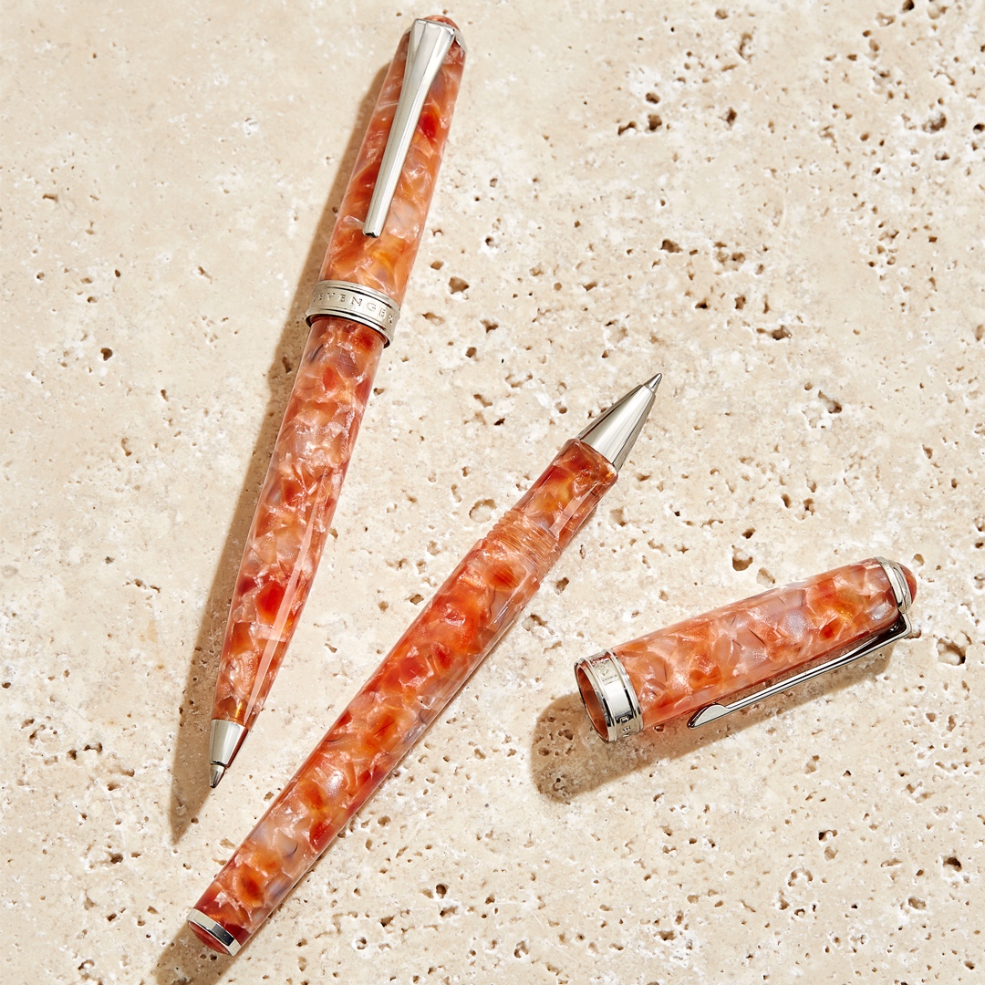 Levenger's tweet photo. 12 Days of Deals. #9. Give the gift of a True Writer—and save. The Gemstone Forest and Amber Mosaic are now just $34 for the ballpoint and $39 for the rollerball, a savings of 40%.
See link: https://t.co/XvWFnlfzGt
#12DaysofDeals #ReadWriteDreamDo #Levenger https://t.co/vJ3nCkcuxU