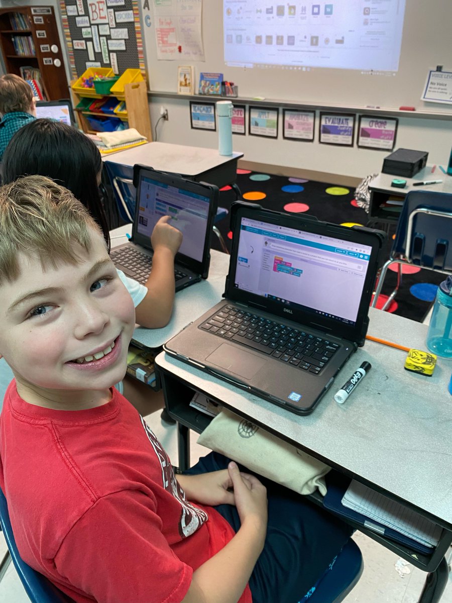 PearlandISD's tweet image. 💻🖱⌨Mrs. Rodriguez&apos;s fourth-grade class from Silverlake participated in an Hour of Code lesson. The Hour of Code has become a worldwide effort to celebrate computer science! #WeAreKnowledgeable #BuildPearlandProud