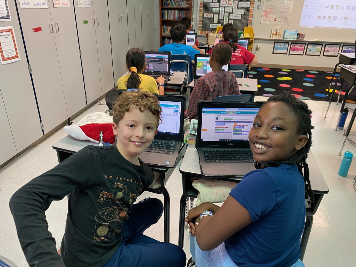 PearlandISD's tweet image. 💻🖱⌨Mrs. Rodriguez&apos;s fourth-grade class from Silverlake participated in an Hour of Code lesson. The Hour of Code has become a worldwide effort to celebrate computer science! #WeAreKnowledgeable #BuildPearlandProud