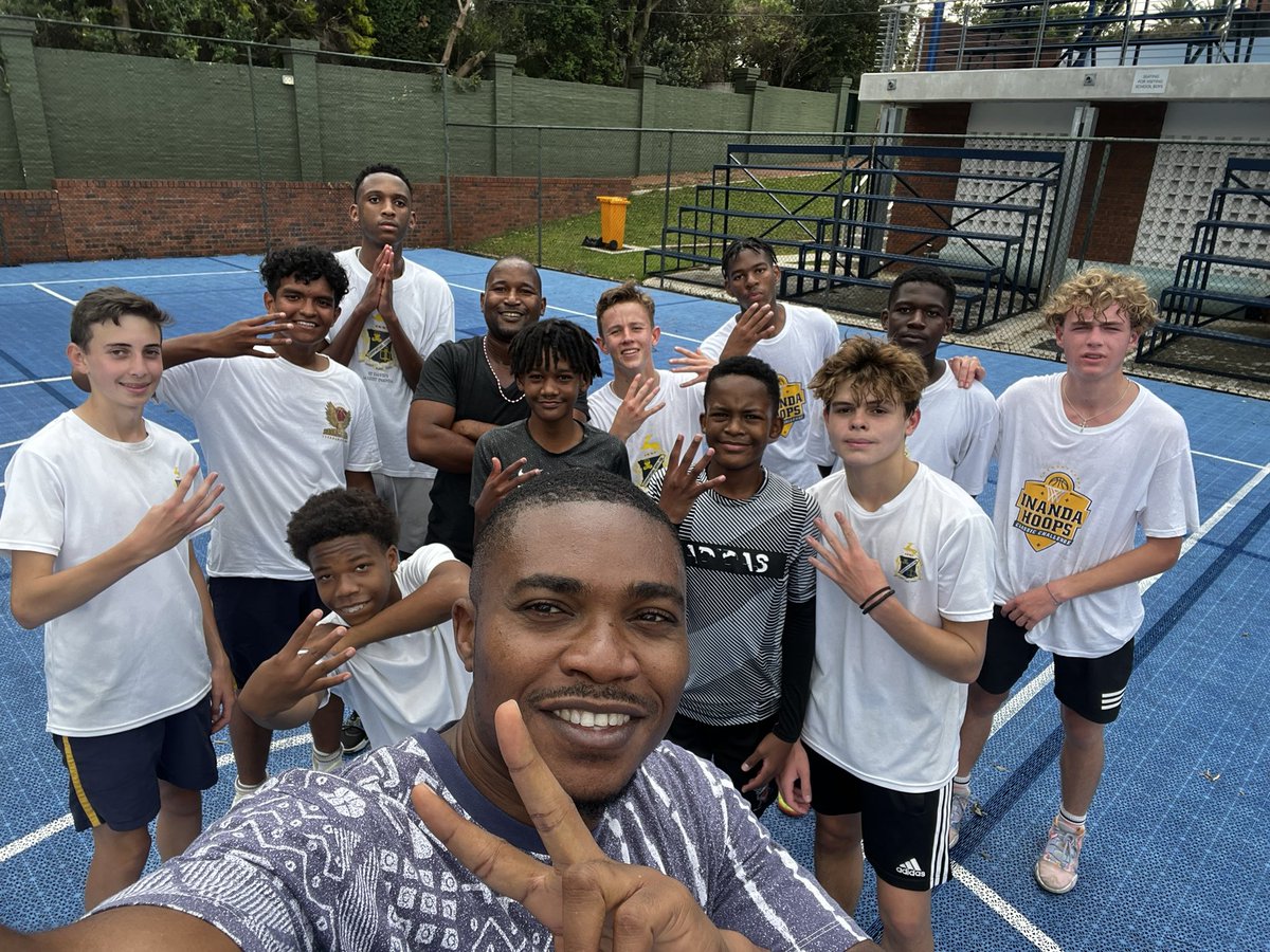 All smiles as we usher in our holiday training following a tedious exams period. 
#InandaHoops