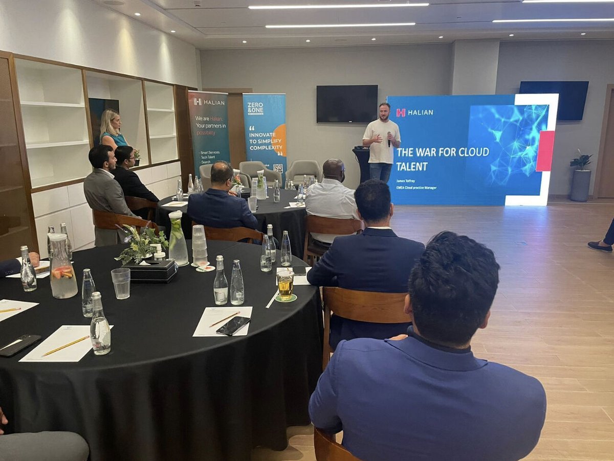 zeroandoneme's tweet photo. We wrapped up the Winning with #Data #Roundtable on an amazing note!
With panel discussions featuring leaders from @PwC and @awscloud, this event brought together industry professionals to dive deeper into understanding the power of data-driven organizations.
#EveryBitCounts https://t.co/xckBzYntqI