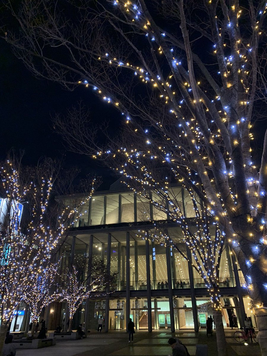 takuya_kanazawa's tweet photo. 最高だった!
最後まで観たかったけど
最終の新幹線が超ギリギリで
CHRISTMASCHORUS直後から
タクシーと電車で猛ダッシュかまして
なんとかなんとか新幹線乗れました😆
あとでゆっくりレポします。
#兵庫県立芸術文化センター
#小室哲哉 #HISTRIA #FANKS
#日帰り #弾丸 https://t.co/P2wRcmyxfu