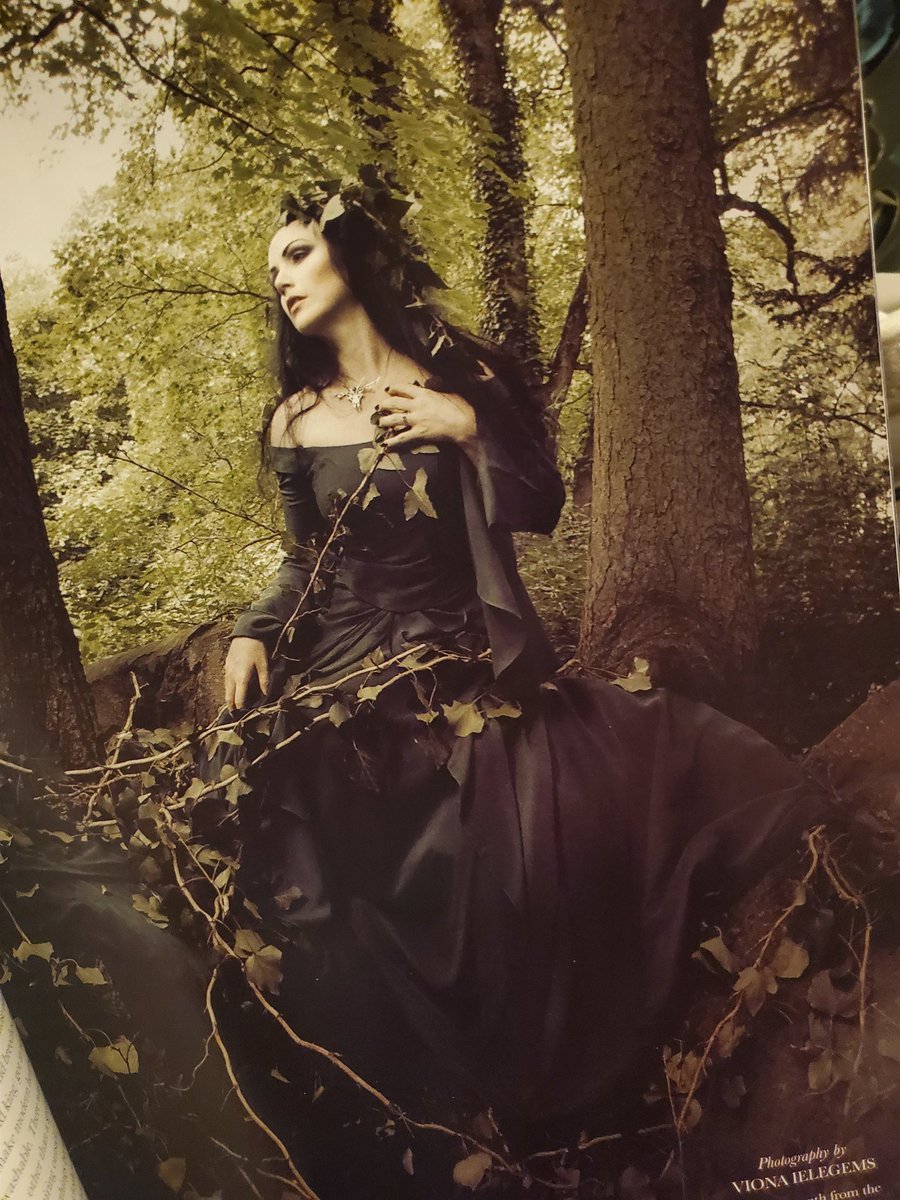 laurieannforest's tweet photo. The #DeathFae issue of my dreams has arrived 🖤 @Faeriemagazine https://t.co/kPdNUovzL7