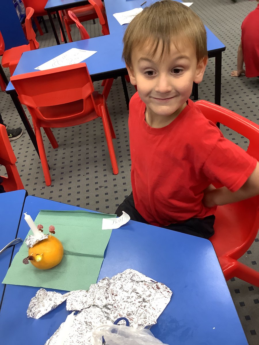 easterside_a's tweet photo. Class 8 have been working hard this week using their Maths skills, making Christingles and writing! #EastersideKS1 #EastersideCurriculum #EastersideRE #EastersideWriting https://t.co/OyE658rQNP
