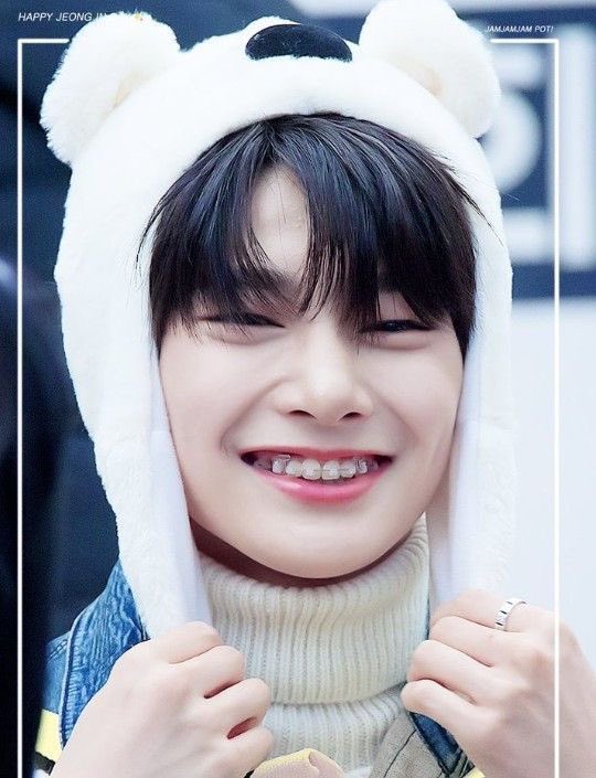 sena 💓 WORKING 👩🏻‍⚕️💓 •fan acc on Twitter "Who remembers Jeongin’s