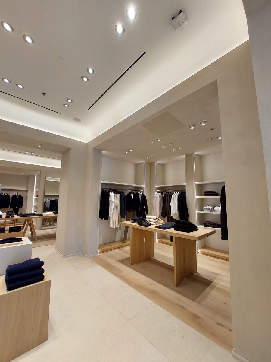 My work ❤️
As a project manager ✌️
Massimo dutti project ✨️
At open air mall, madinty 
For azadia group in egypt 

Leave your opinion  ❤️❤️
#massimodutti #zara #bershka #openairmall