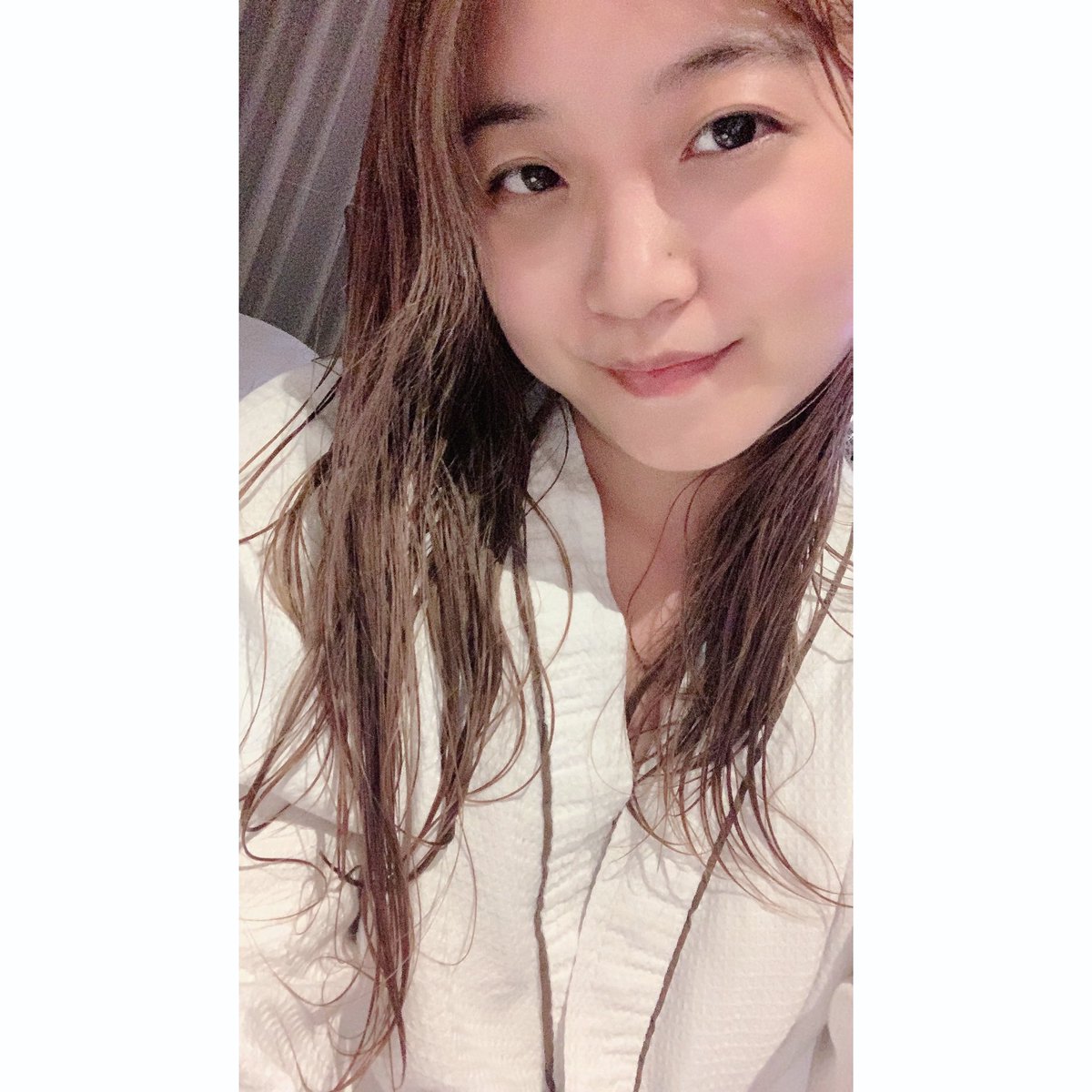 yevliii's tweet photo. Taking a shower on my last day at the hotel eeeeepppp~ ππΏ #showerselfie #Korea #only1weekleft https://t.co/sB9WA4rgRp