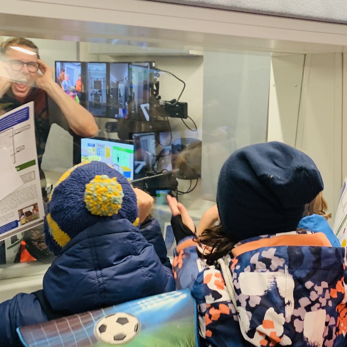 Zurich Linguistics (@uzh_lizz) on Twitter photo On Wednesday, 18 curious children from the @KinderZurich took part in <a href="/volker_dellwo/">Volker Dellwo</a>'s workshop on how our voices can be generated and manipulated @LiRI-Lab. We are grateful for this experience and hope that the children learned as much from us as we did from them. On Wednesday, 18 curious children from the @KinderZurich took part in <a href="/volker_dellwo/">Volker Dellwo</a>'s workshop on how our voices can be generated and manipulated @LiRI-Lab. We are grateful for this experience and hope that the children learned as much from us as we did from them.