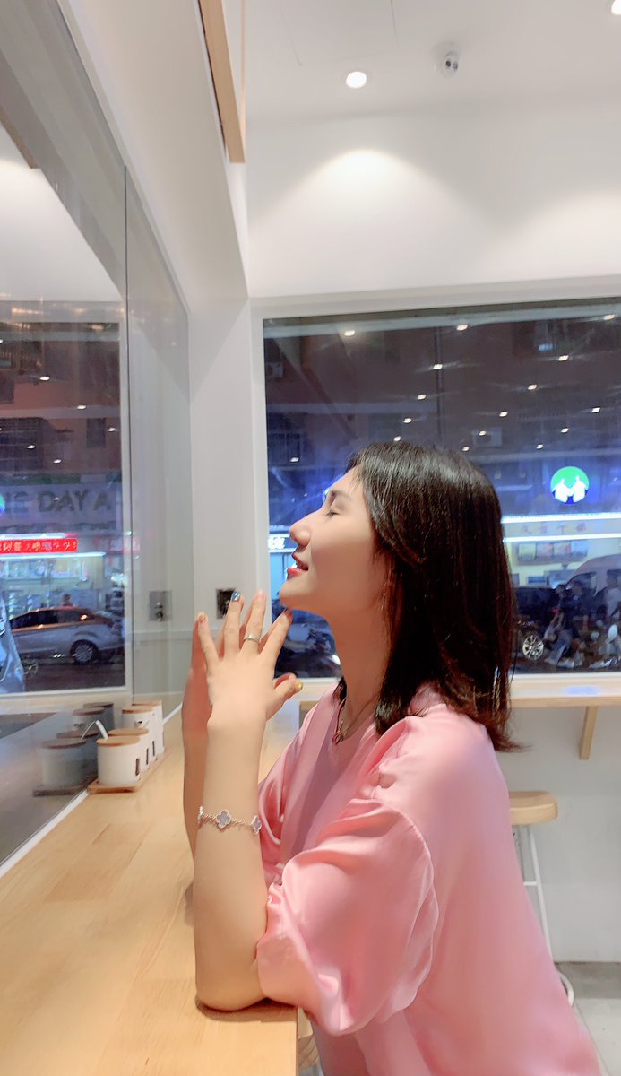 jin022158's tweet photo. I'm full https://t.co/uSffIPAlCA