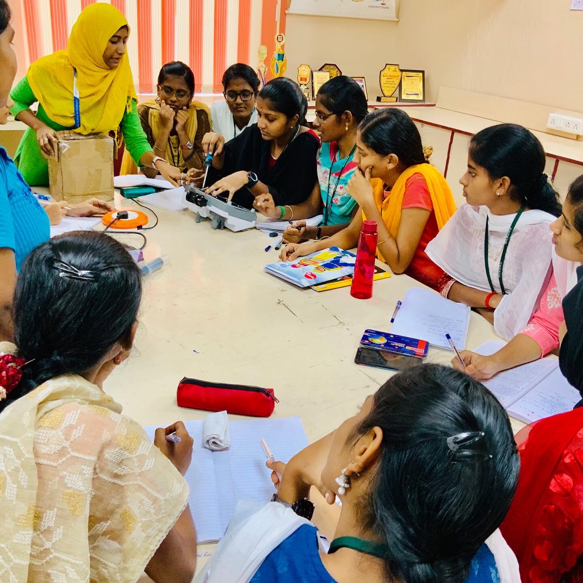 boopathipsgtech's tweet photo. Happy to be a part of value added course titled “Biomedical Equipments &amp; it’s calibration” for the second year students of Biomedical Engineering at Nandha Engineering College, Erode in association with Prashan Medical Technologies, Coimbatore. 

#valueadded  #biomedical #medical https://t.co/SyQLjFj8XH