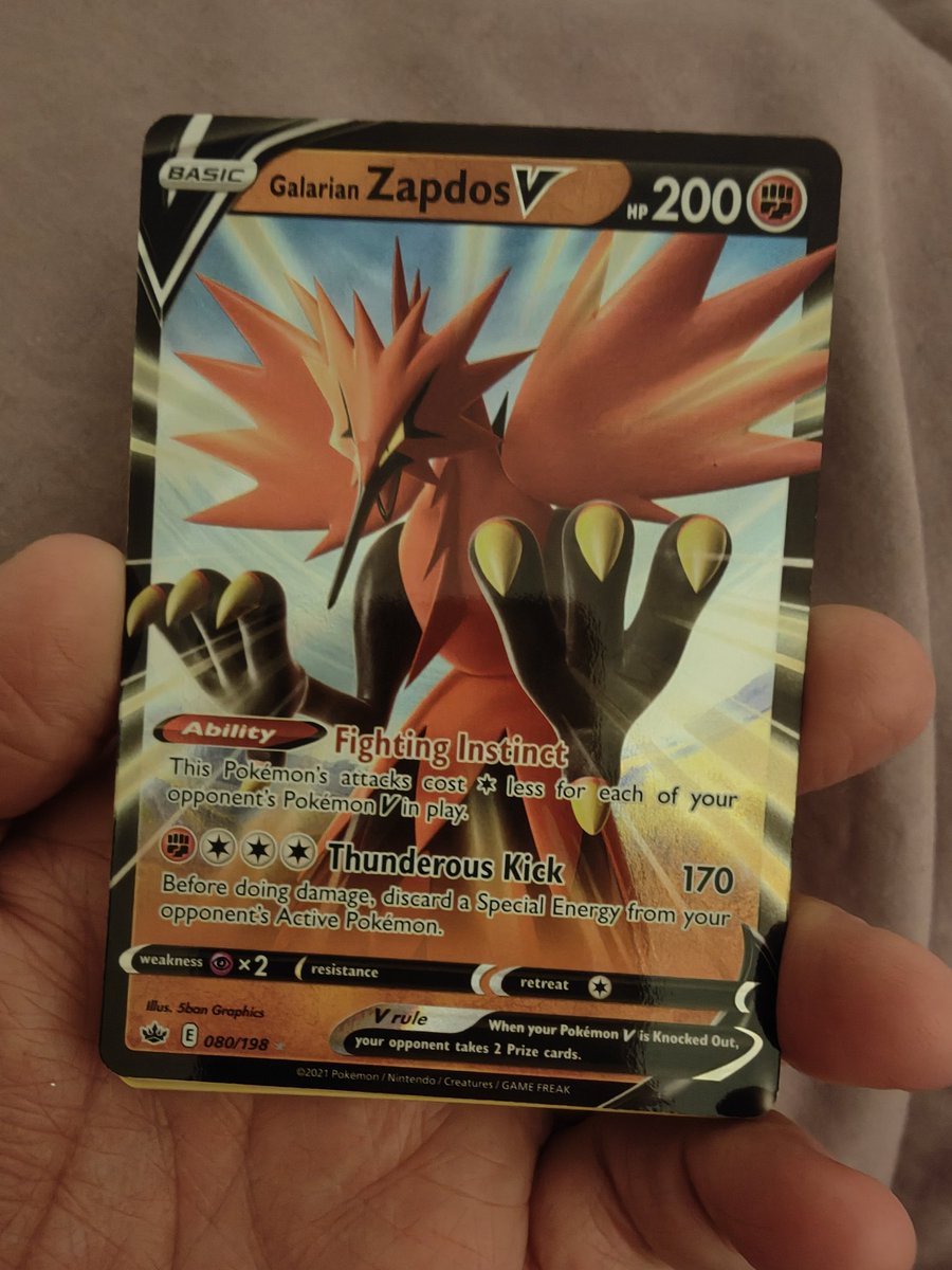OfficialTomGame's tweet photo. Day 9 got the chilling reign booster and pulled a Galarian Zapdos V card

#Pokemon #Pokemoncard #PokemonTCG https://t.co/smJnmCPzx5