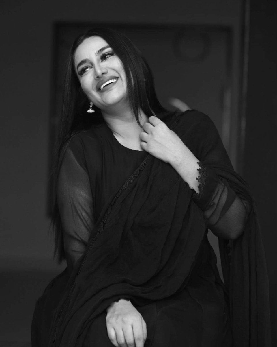 MeeraSh58638042's tweet photo. Mathira #IamMathira @IamMathira #mathira #realmathira #hotmathira #mathiranude #mathiraleaked #mathirabigass #mathirabigboobs #mathiraass #mathiraboobs #mathirakhan #mathirahot https://t.co/9w2ZeNPncn