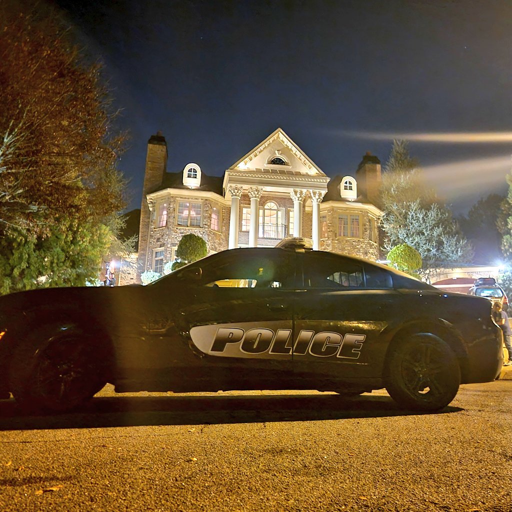 "Bad Boys Bad Boys, whatcha gonna do? "
#makingmovies #behind the scenes
#murdermystery