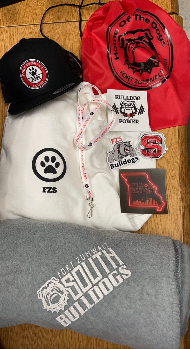 Check out what the Business Entrepreneurship students have been creating to raise funds for Project Backpack; a local charity that provides for families in need! See me in 120 for items &amp; Details!  sites.google.com/fz.k12.mo.us/e…