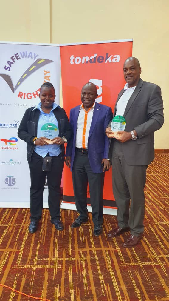 weGoCard's tweet image. As this year comes to an end, Tondeka Metro has received award of best passenger transport company. Congratulations @TondekaBTC @Tondeka3 @KiiraMotors @KiiraVehicle