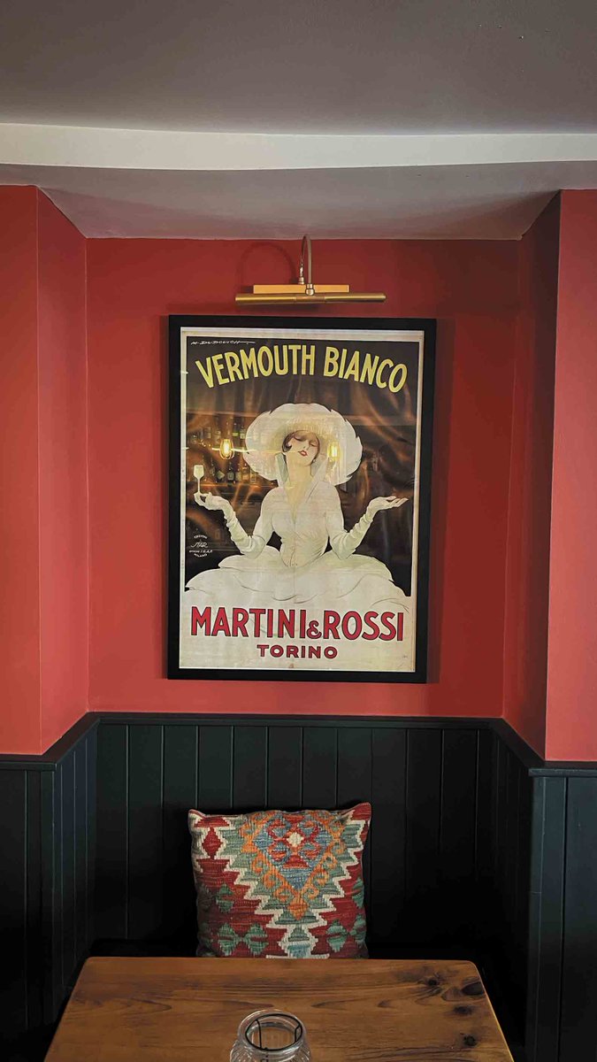 WE NEED TO TALK ABOUT ST JOHN’S…

bit.ly/3Y8Lp7G

Cocktails, food, shuffleboard and life drawing… it’s all happening on the edge of #TunbridgeWells

#keepitkent <a href="/theshufflehouse/">The Shuffle House</a> <a href="/SaintJohnsYard/">Saint Johns Yard 🌟🌟🌟🌟🌟</a> #stjohns #shuffleboard
