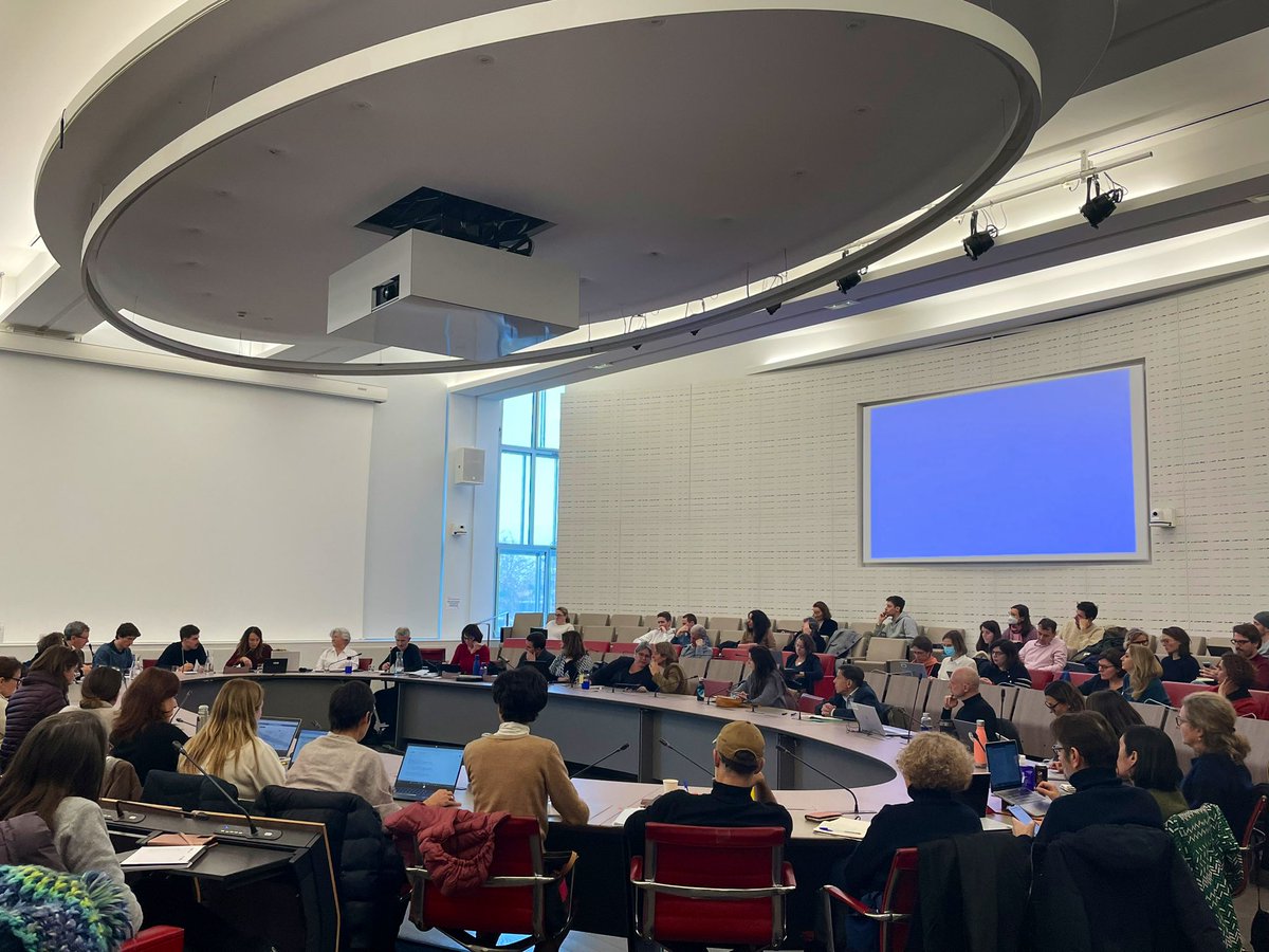 Paris_Dauphine's tweet photo. [#Conférence] Aujourd’hui la table ronde «Limites #planétaires : repenser les modes de production et de consommation» clôt les événements des 20 ans du #Master Développement Durable &amp; Organisations @Paris_Dauphine-PSL et des Rendez-Vous #DauphineDurable ✅ https://t.co/n4E1FIywDf https://t.co/N4ynNUg4Wu